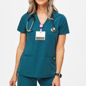 Figs Casma Three Pocket Scrub Top Caribbean Blue Size Small